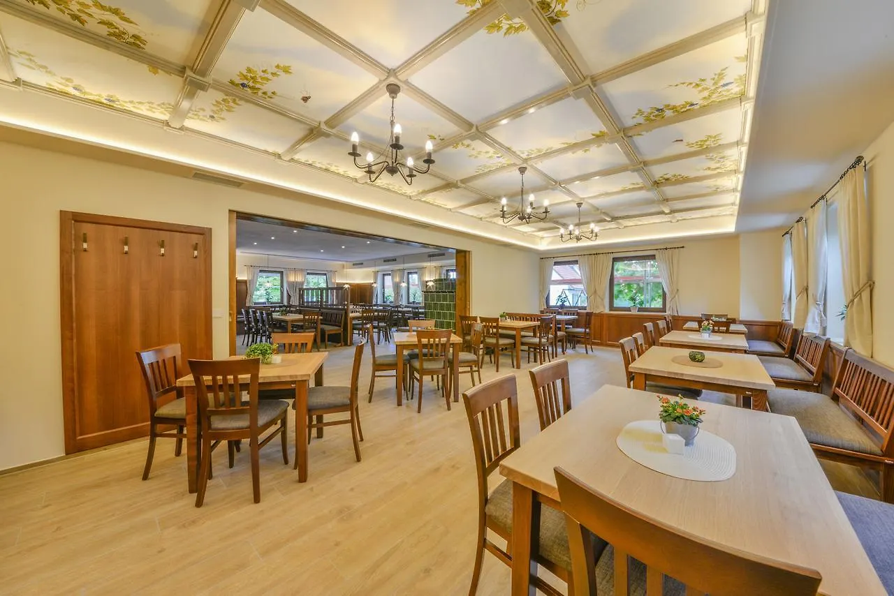 Hotel Gasthof Hainzinger Einsbach ألمانيا
